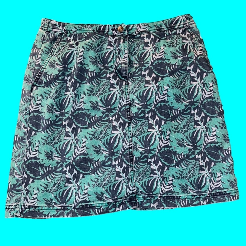 WOMEN’S floral print denim Appleseed’s skort
